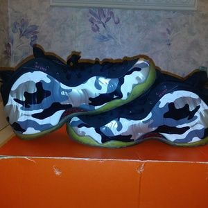 Nike Foam posites fighter jet